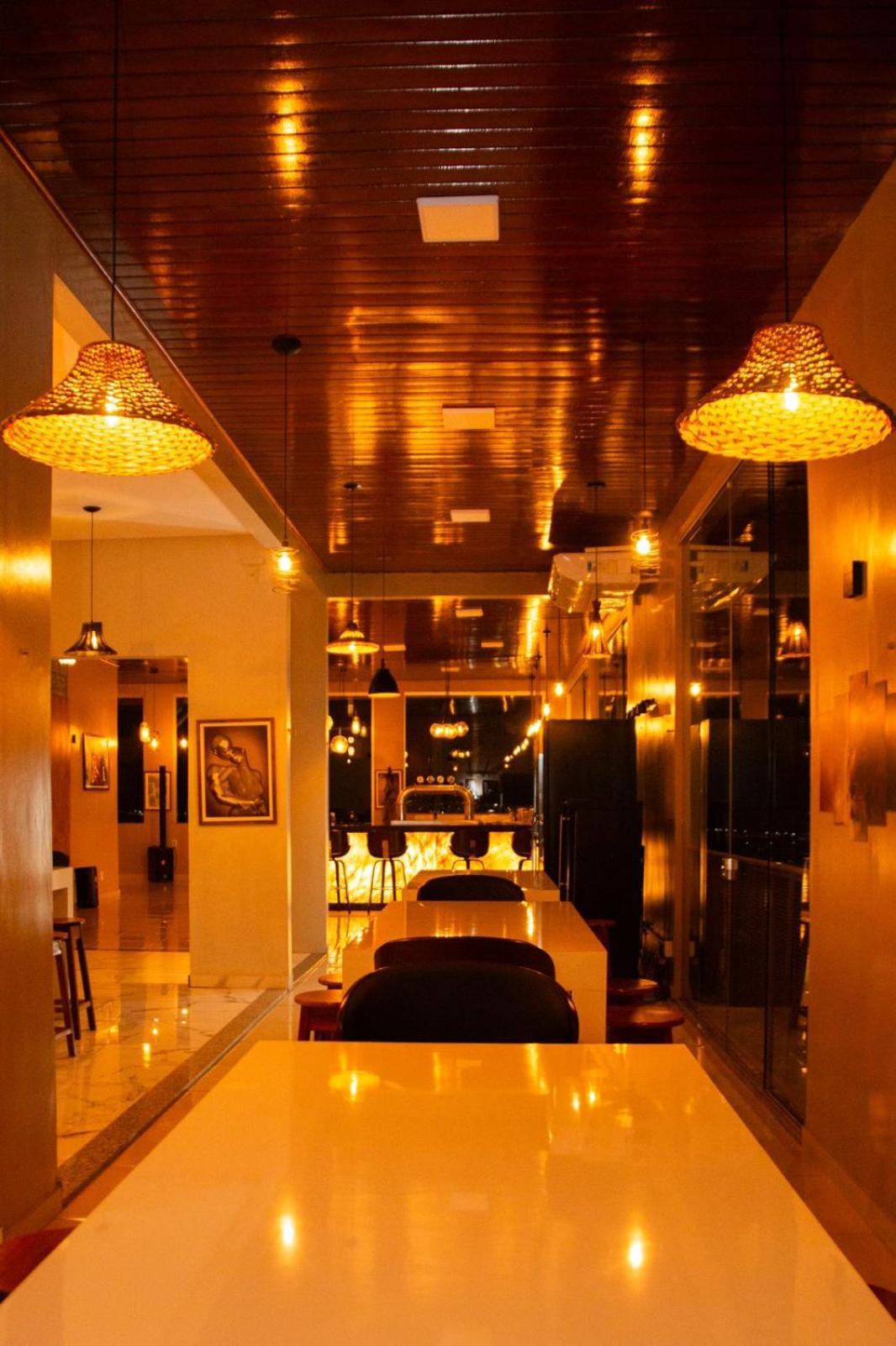 Hotel Pousada E Rooftop Abelha Cacau อัลตามิรา ภายนอก รูปภาพ